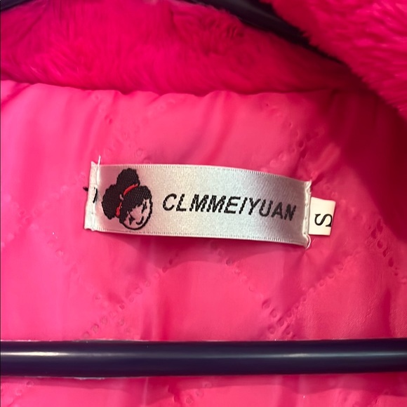 Women's Pink Faux Fur Coat - Picture 2 of 3